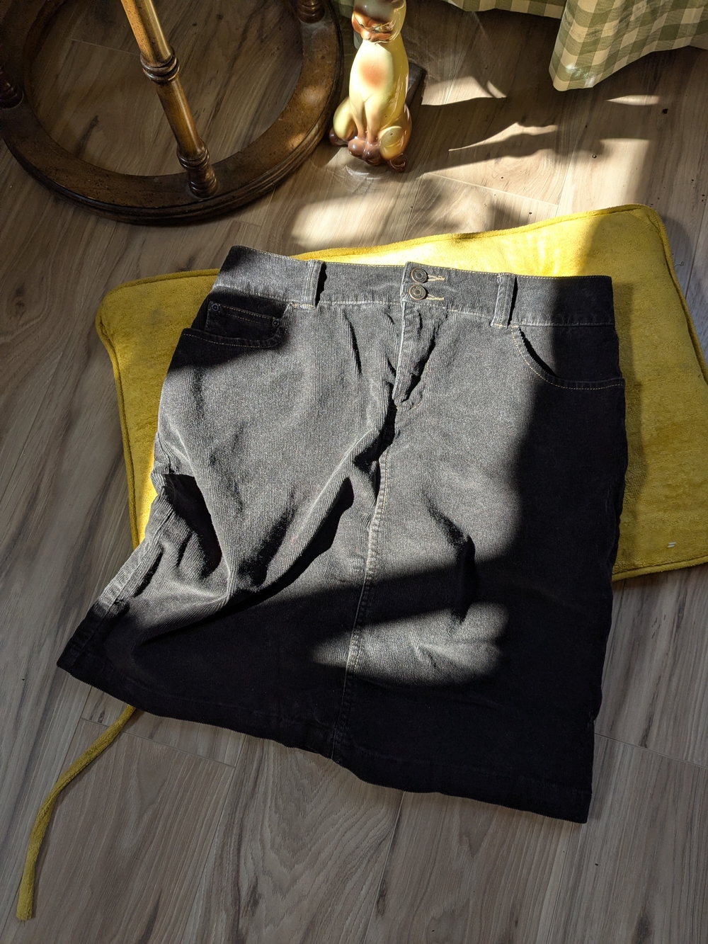 Black Cortaroy Skirt💣